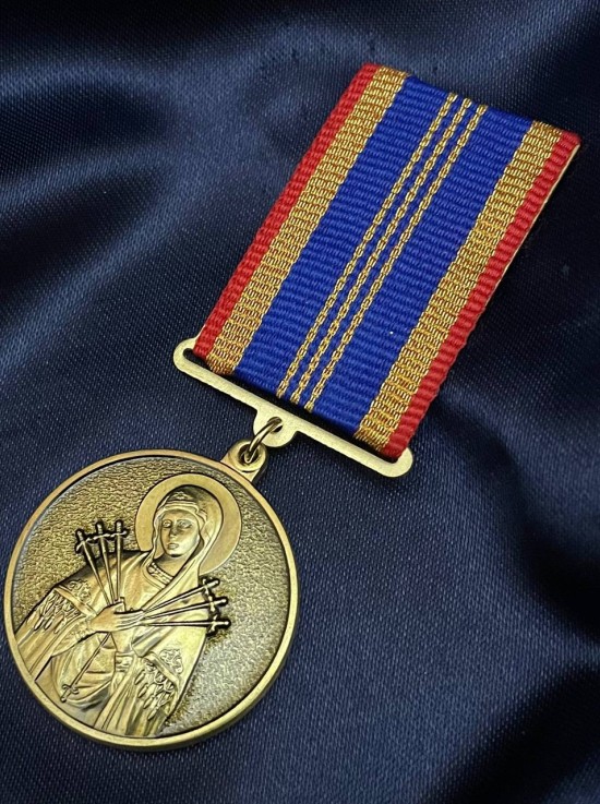 Медаль "За благодійну діяльність" 32*3 мм (01317)