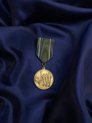 Медаль до параду МОУ 2018 д32мм (26284)