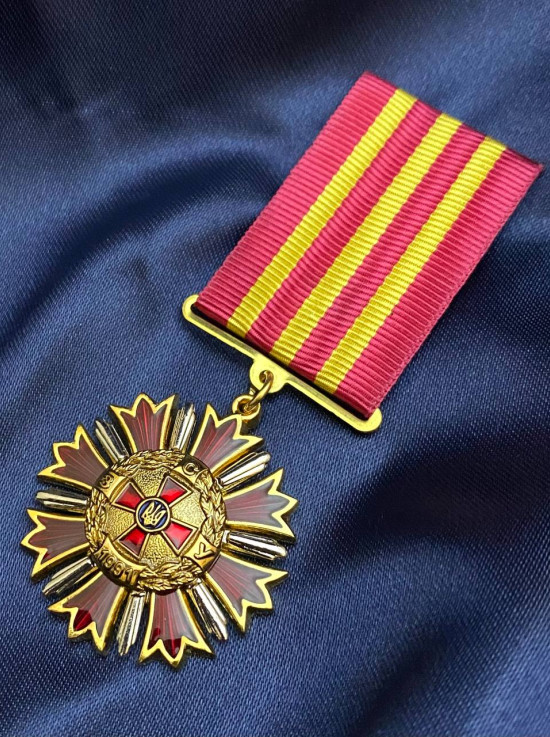 Нагрудний знак «За заслуги перед ЗСУ» (відомча нагорода) 36,5х39х3,0 мм (00727)
