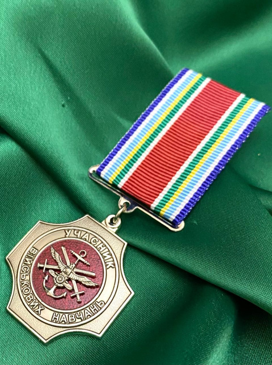 Нагрудний знак «Учасник військових навчань» (відомча нагорода) (18190)