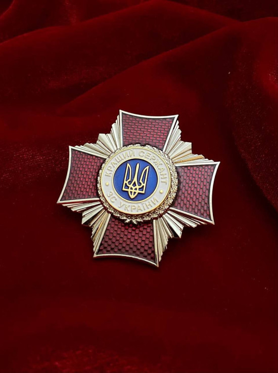 Нагрудний знак «Кращий сержант ЗСУ» 45х45х3 мм (31253)