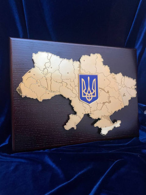 Плакетка А3 з картою України та тризубом (37573)