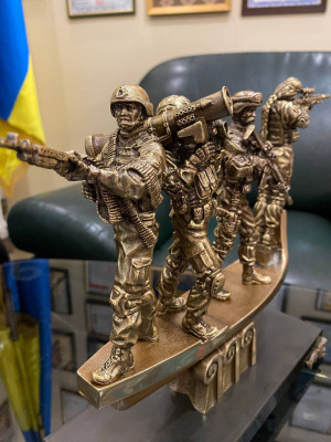 Статуетка "Захисники рідної землі" (37088)