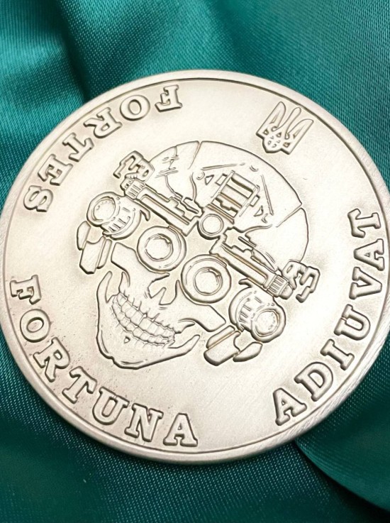 Монета Patch hunter (37652)  50 мм