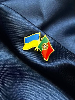 Значок флаги України та Португалії 24х17 мм (29481)