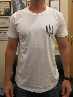  Футболка біла  don’t push the horses  з шевроном Альфа) (40677)