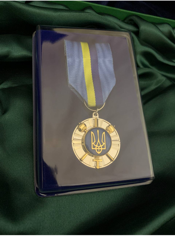 Футляр флокований синій для медалі д35мм з пошивною колодкою_84х125мм (36431)