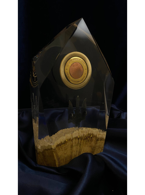 Кристал сувенірний "Альфа + кокарда" з епоксидної смоли (41052)