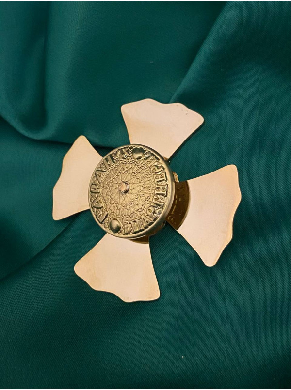 Нагрудний знак "КрВЛ Кременчуцький військовий ліцей" хрест білий_55х55мм (00640)