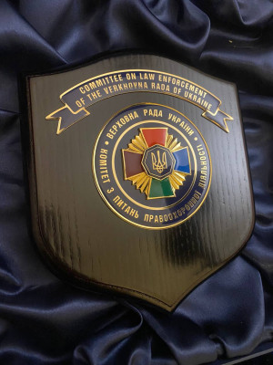 Щиток комітету з питань правоохоронної діяльності ВР_195х170мм (40213)