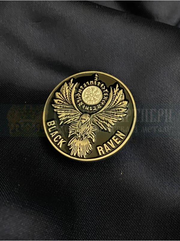 Значок black raven 30 mm (40317)