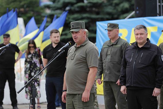 Жителей города поздравил также народный депутат Украины Андрей Белецкий Жителей города поздравил также народный депутат Украины Андрей Белецкий