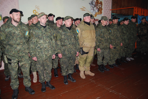 Шестьдесят бойцов полка награждены почетными грамотами и благодарностями шестьдесят бойцов полка награждены почетными грамотами и благодарностями